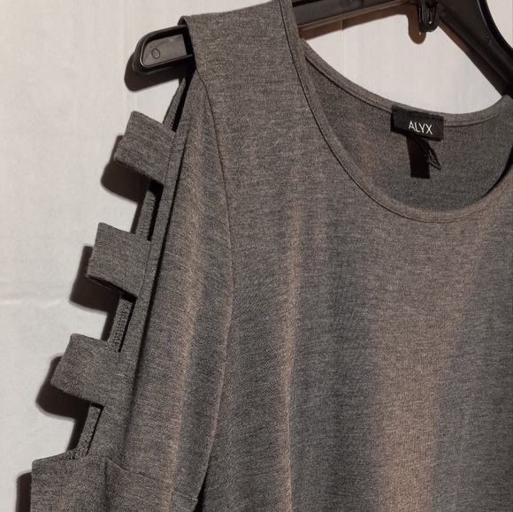 Alyx EUC Cold Shoulder Super Soft Gray Long Sleeve Top, Small - Picture 3 of 7